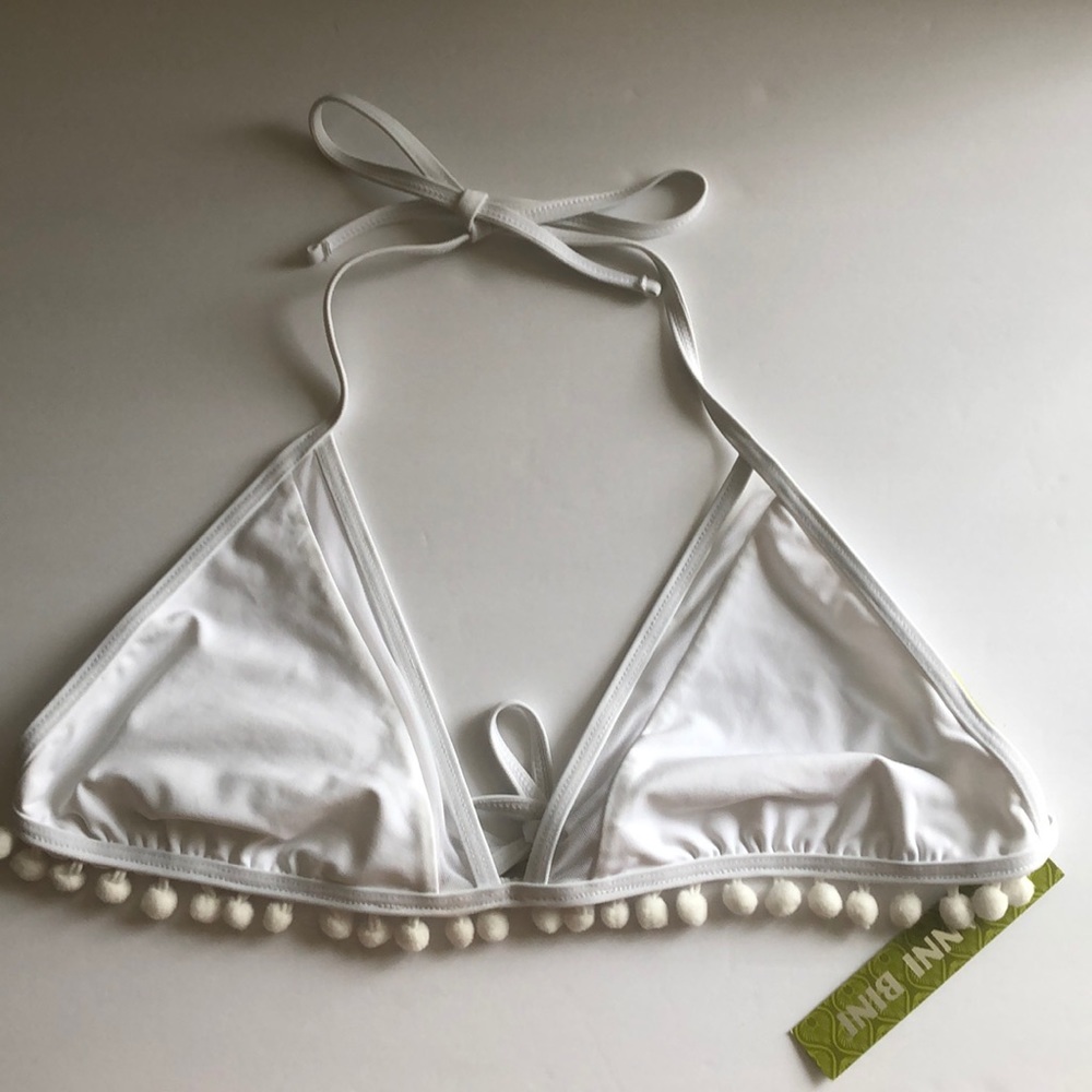 NWT Gianni Bini Bikini top
